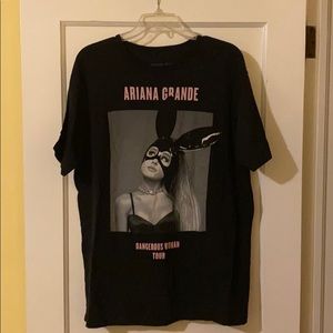 ariana grande dangerous woman tour shirt
